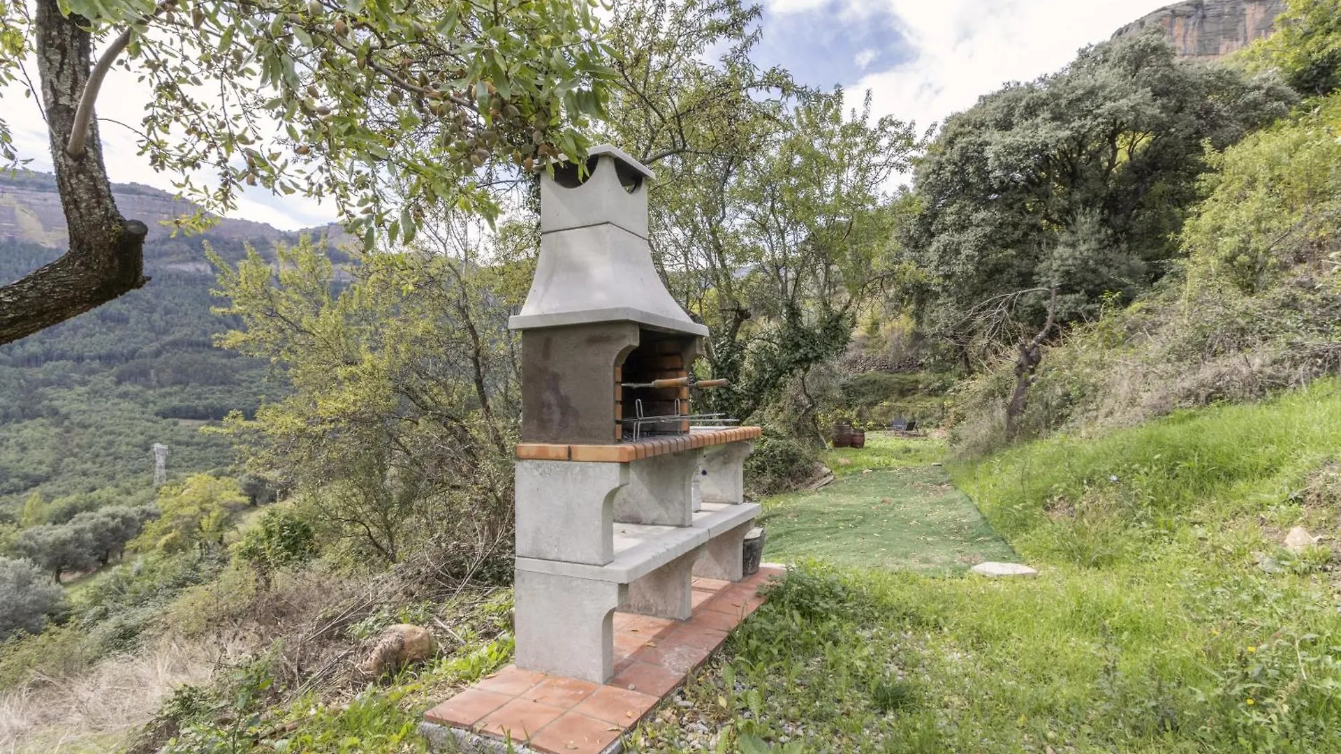 Cova Cuberes Guest House Erinya
